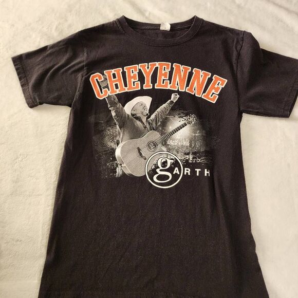 Hanes Garth Brooks Cheyenne Wy Frontier Days Black Tshirt With Graphics Size Sma - Picture 1 of 8